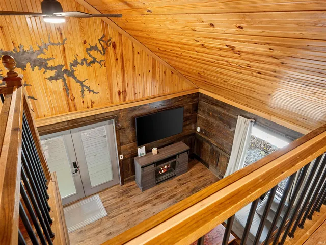 $549,900 | 11040 East Purdue Farm Road, Dubois, IN 47527