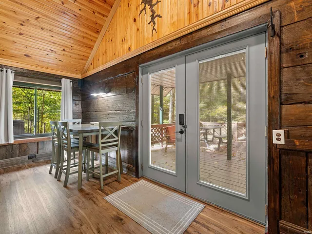 $549,900 | 11040 East Purdue Farm Road, Dubois, IN 47527