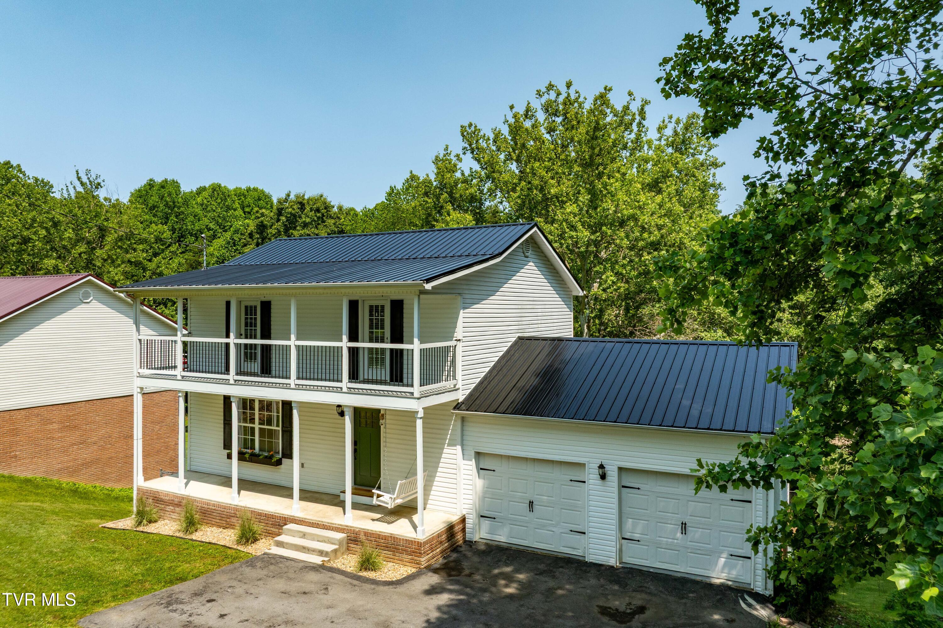 193 River Road Bluff City, TN 37618 - Photo 2 of 71 193 River Road (15 of 81)