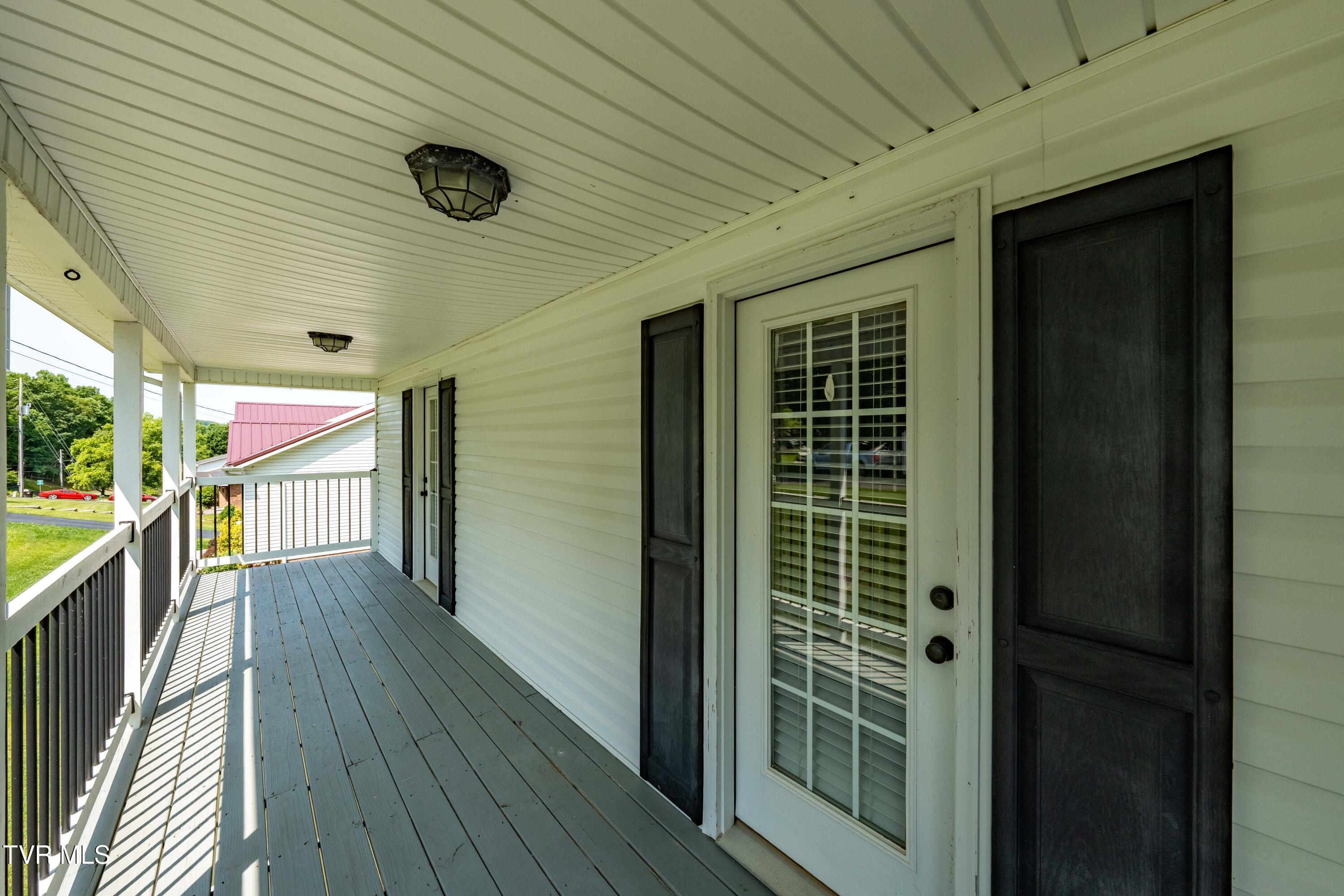 193 River Road Bluff City, TN 37618 - Photo 27 of 71 193 River Road (48 of 81)