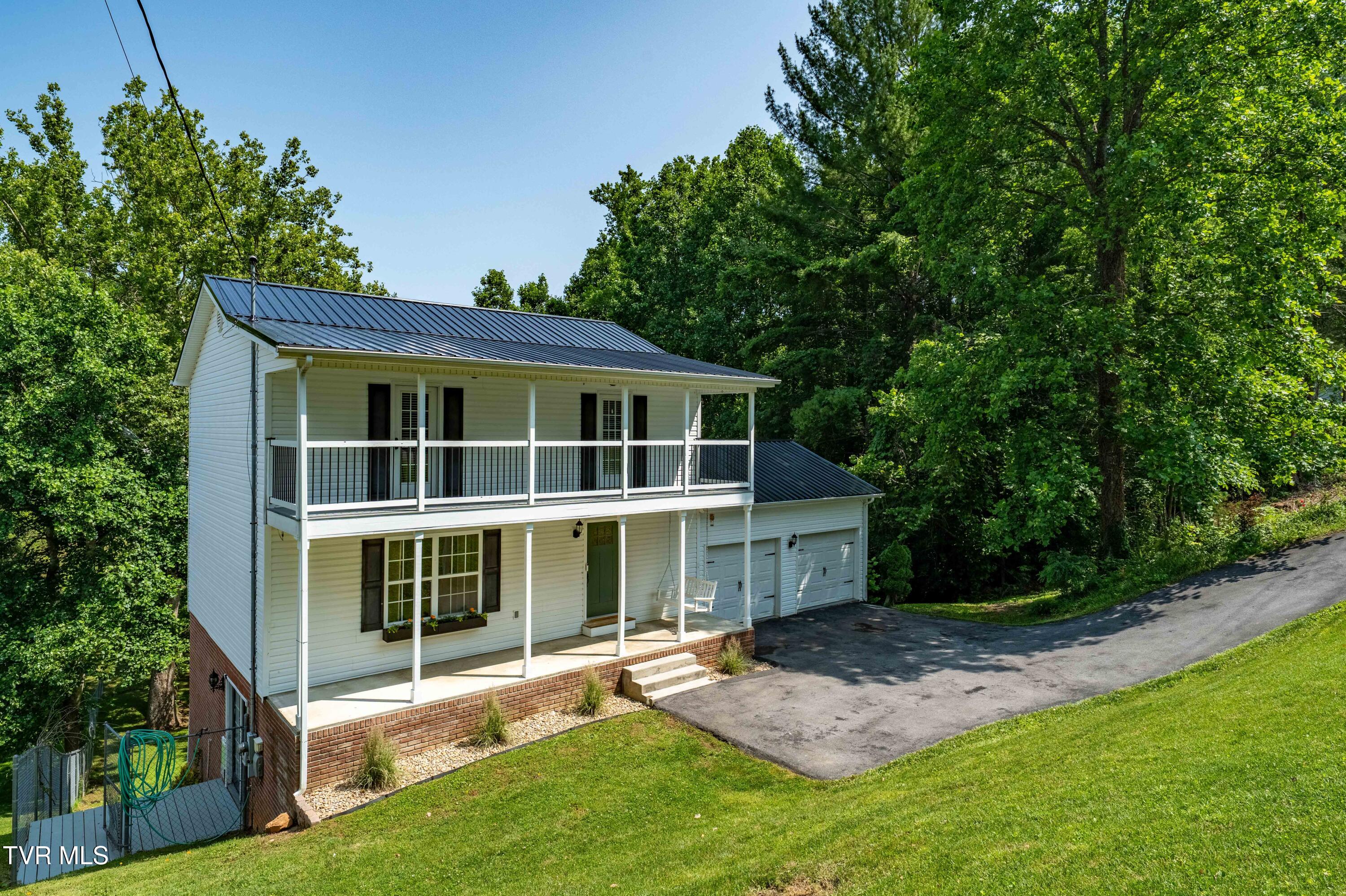 193 River Road Bluff City, TN 37618 - Photo 43 of 71 193 River Road (23 of 81)
