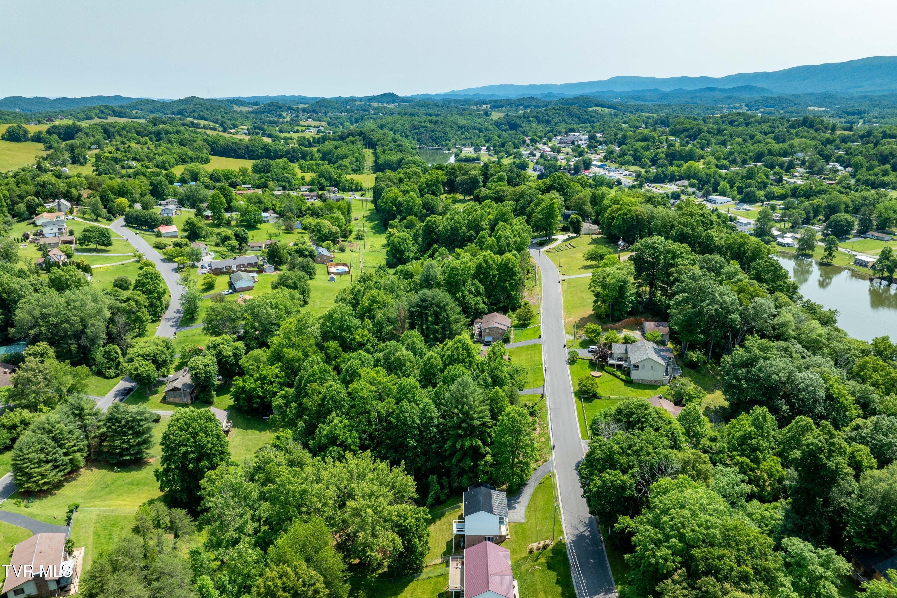 193 River Road Bluff City, TN 37618 - Photo 64 of 71 193 River Road (10 of 81)