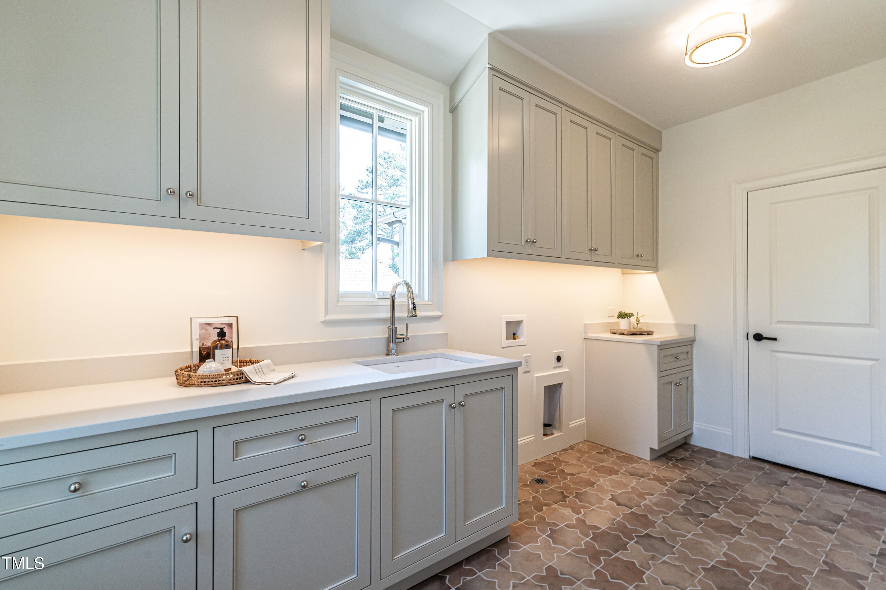 1222 Duplin Road Raleigh, NC 27607 - Photo 26 of 39 Laundry