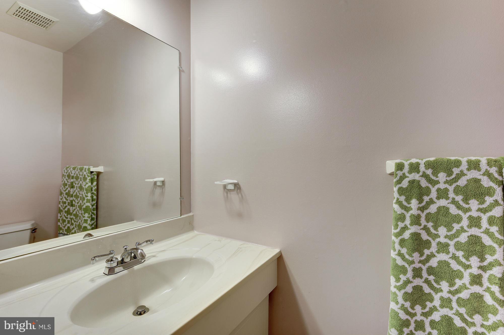 7443 Timberock Road Falls Church, VA 22043 - Photo 11 of 30 Powder Room
