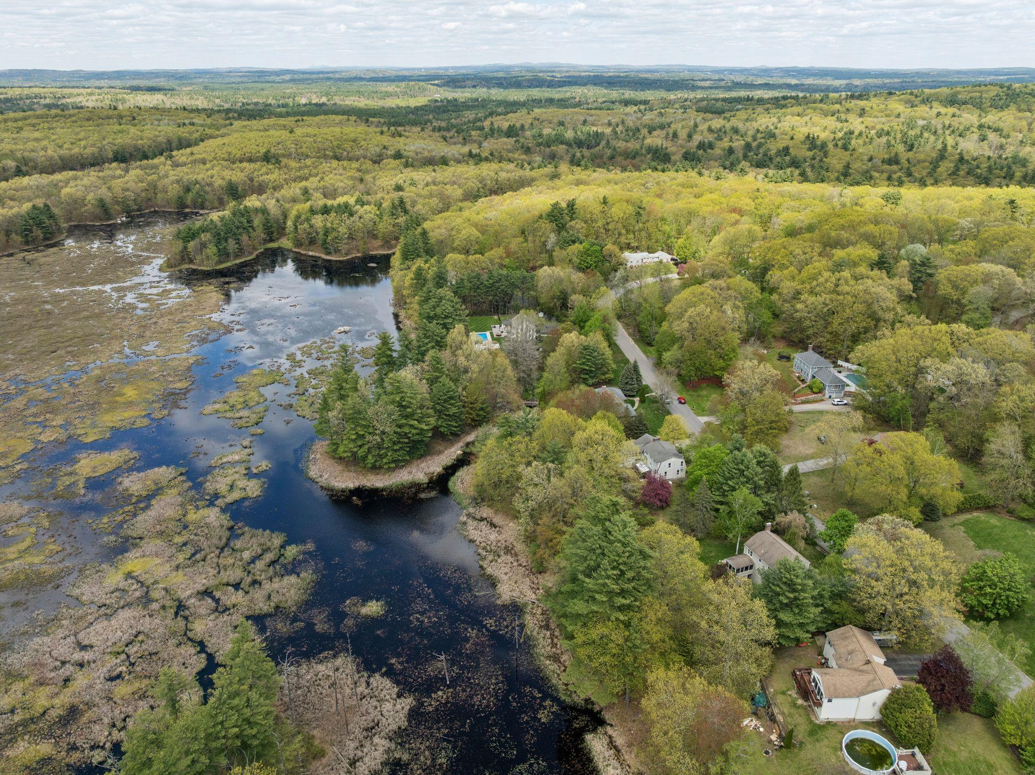 8 Queens Way Merrimack, NH 03054 - Photo 37 of 37 Gallery Image 37