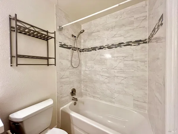 $359,000 | 490 Edgewood Drive, Unit 23, Vacaville, CA 95688