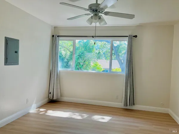 $359,000 | 490 Edgewood Drive, Unit 23, Vacaville, CA 95688