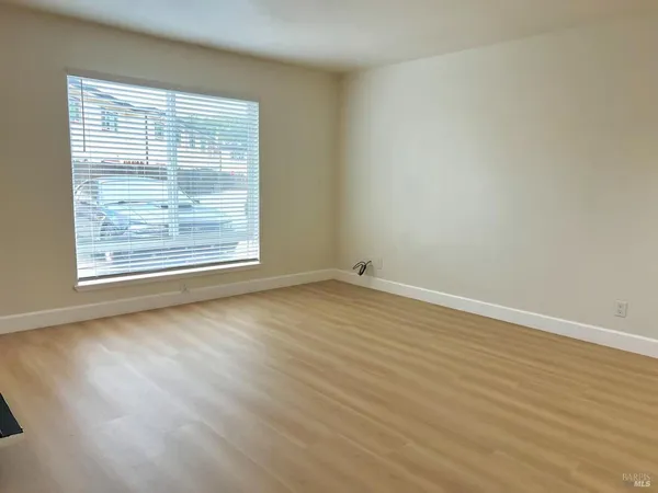 $359,000 | 490 Edgewood Drive, Unit 23, Vacaville, CA 95688