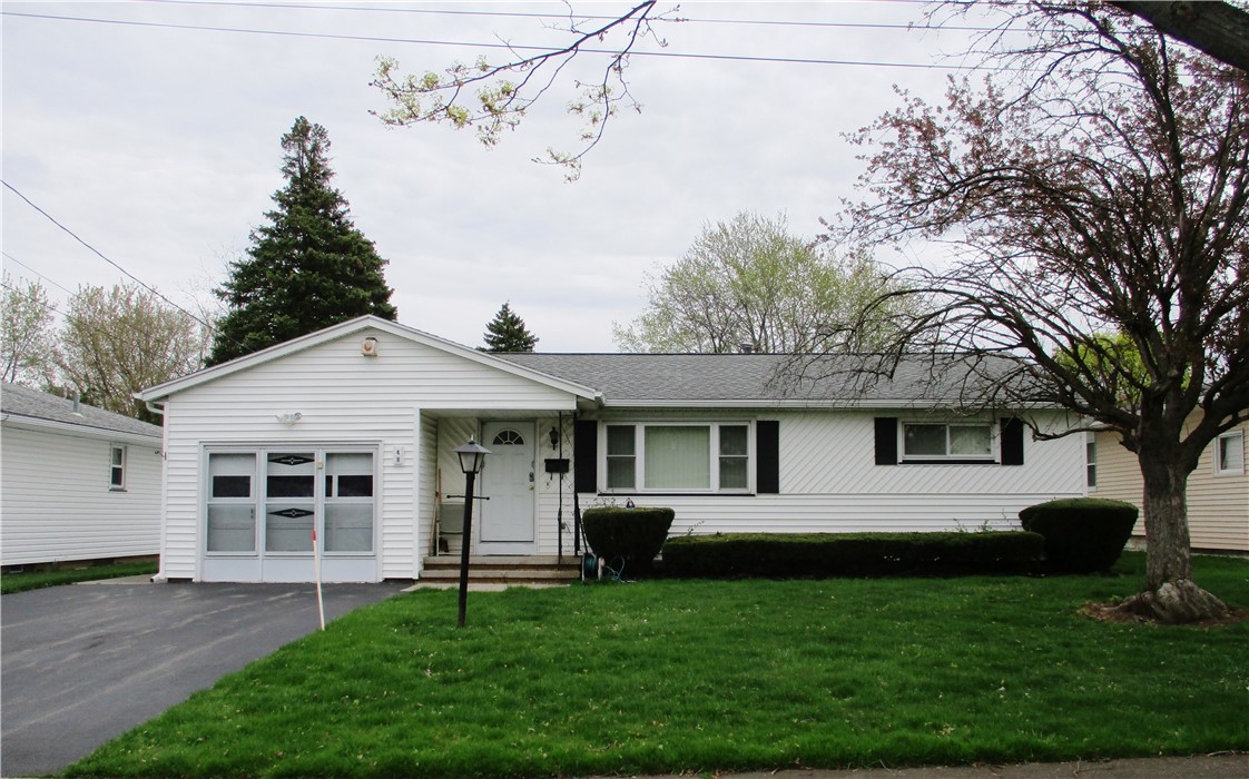 48 Leicestershire Road Irondequoit, NY 14609 - Photo 1 of 15