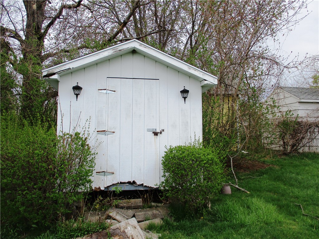 48 Leicestershire Road Irondequoit, NY 14609 - Photo 14 of 15