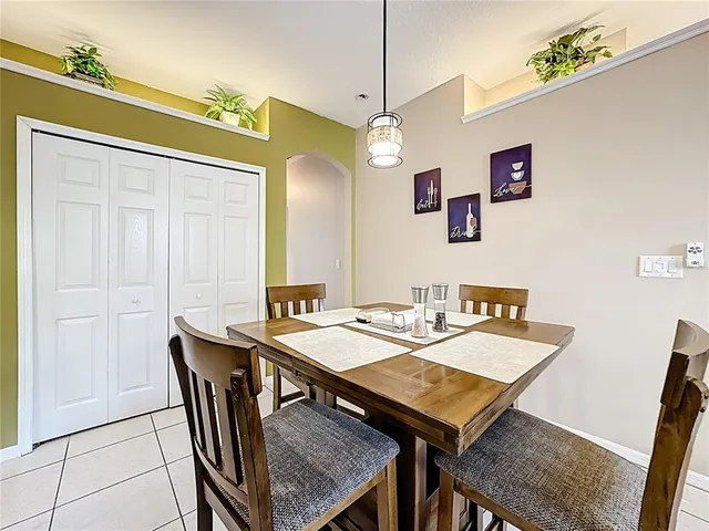 $330,000 | 220 South Avenue, Eustis, FL 32726