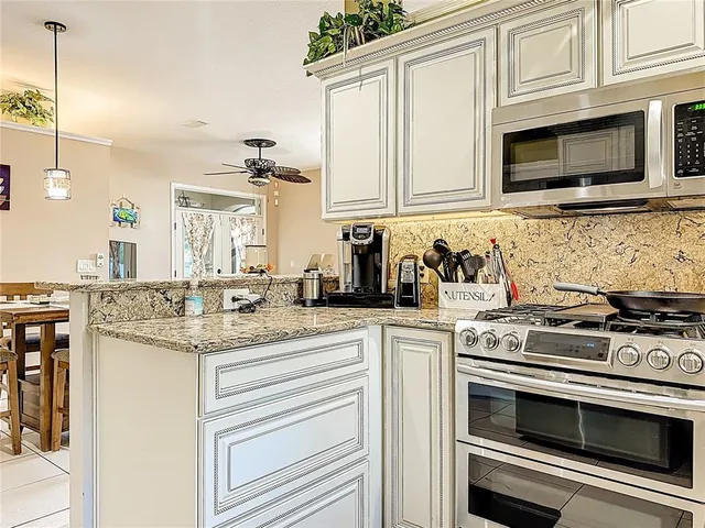 $330,000 | 220 South Avenue, Eustis, FL 32726