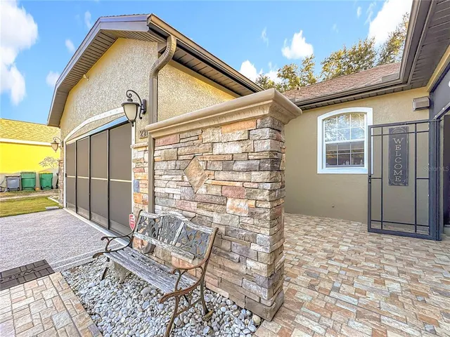 $330,000 | 220 South Avenue, Eustis, FL 32726