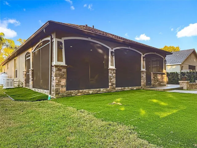 $330,000 | 220 South Avenue, Eustis, FL 32726