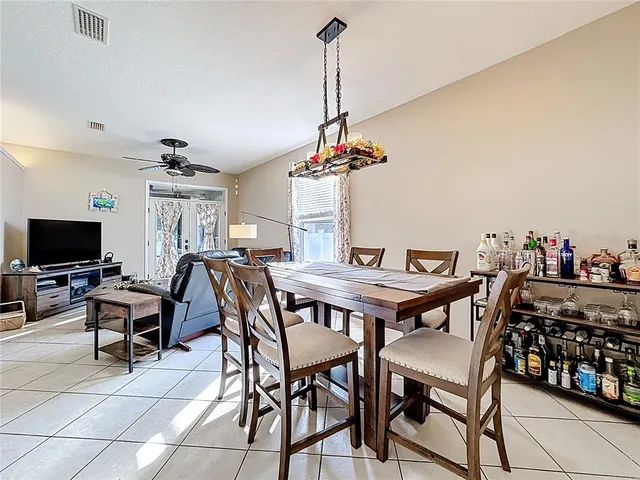 $330,000 | 220 South Avenue, Eustis, FL 32726