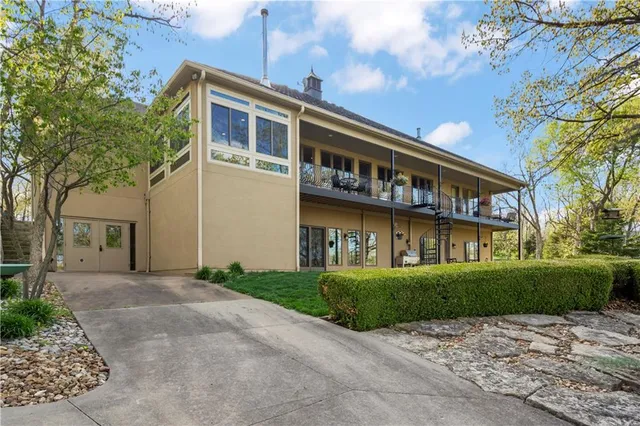 $3,740,000 | 6205 Chiles Road, Blue Springs, MO 64014