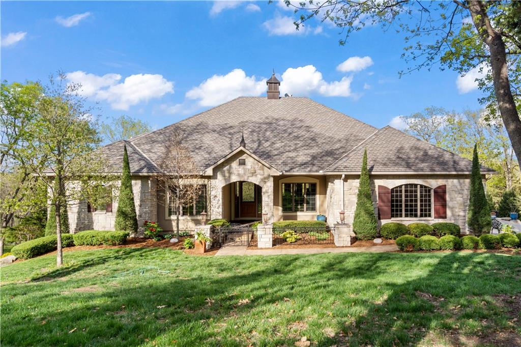 6205 Chiles Road Blue Springs, MO 64014 - Photo 4 of 48