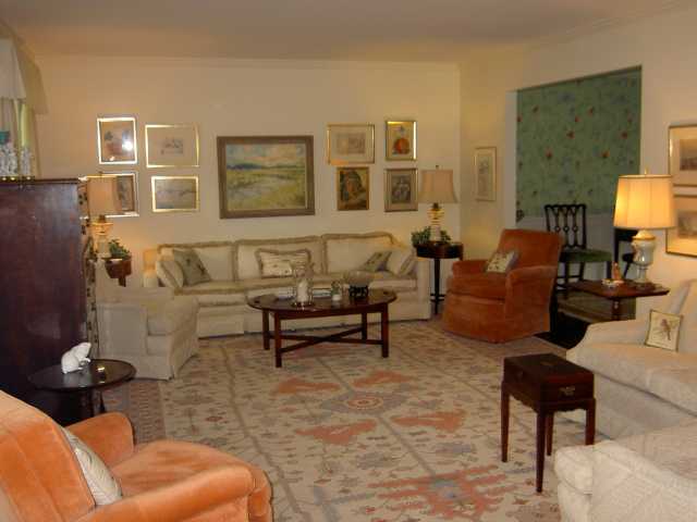 1924 Hythe Road Columbus, OH 43220 - Photo 3 of 18