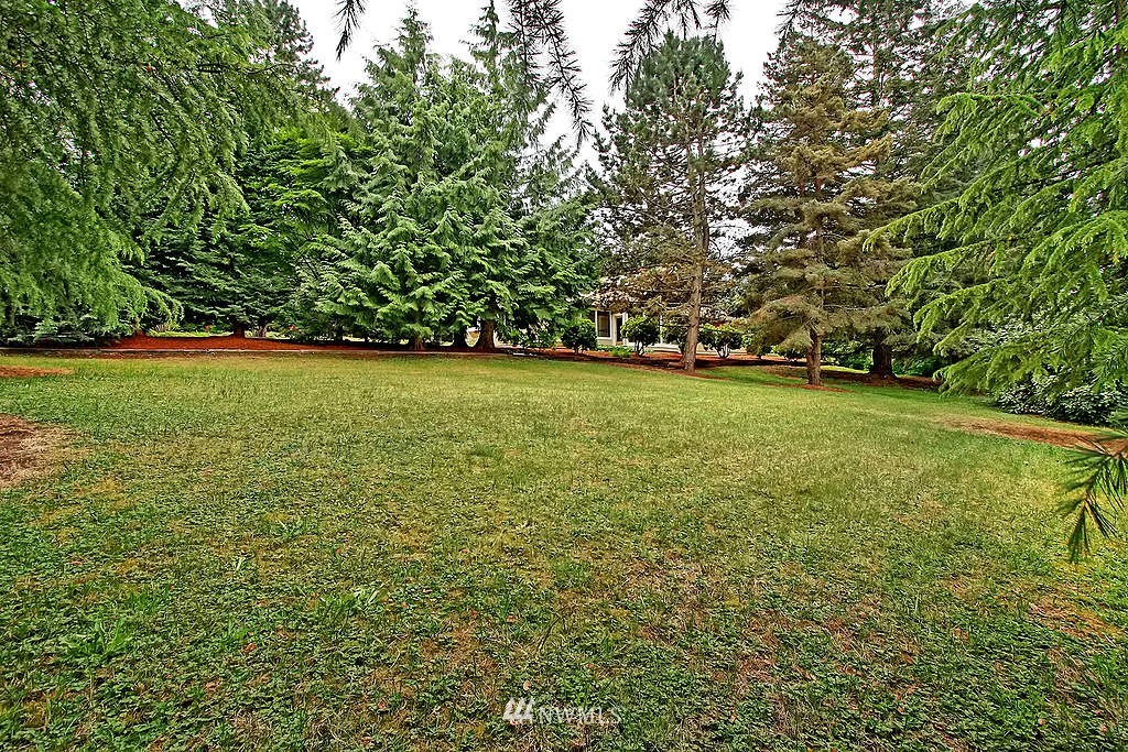 3003 216th Street Southwest Brier, WA 98036 - Photo 3 of 24