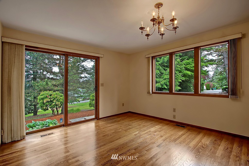 3003 216th Street Southwest Brier, WA 98036 - Photo 10 of 24