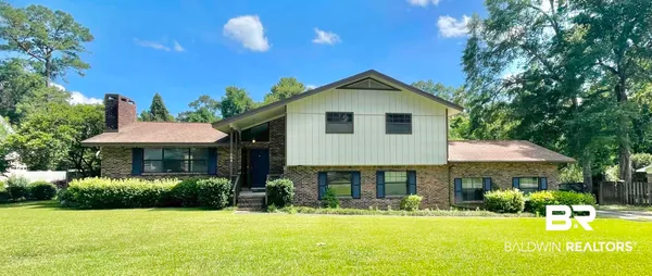 $262,900 | 104 Fairway Drive, Brewton, AL 36426