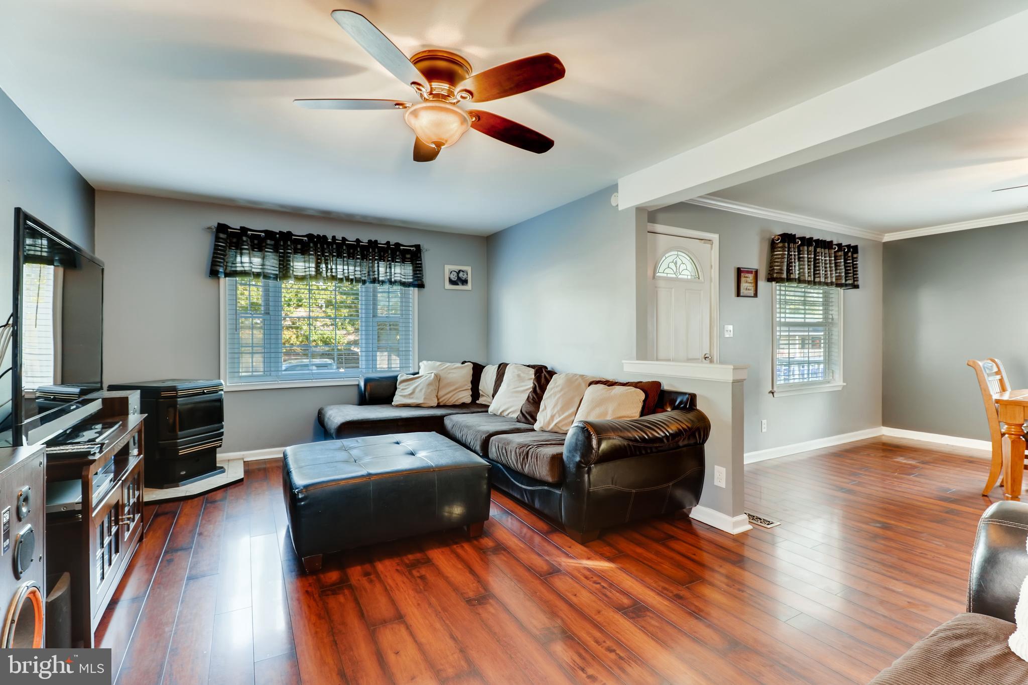 1344 Willow Road Baltimore, MD 21222 - Photo 4 of 28