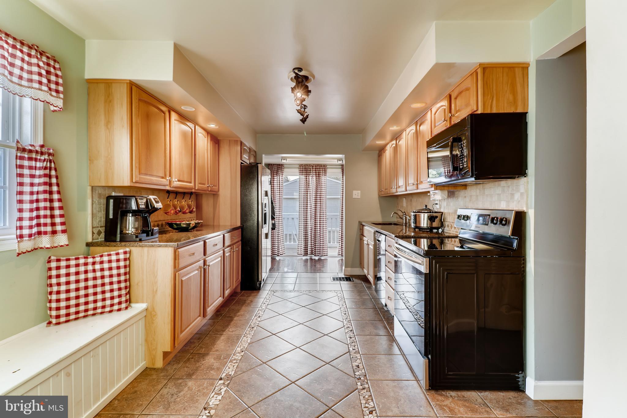 1344 Willow Road Baltimore, MD 21222 - Photo 9 of 28