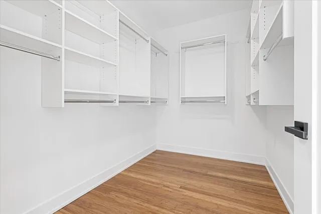 $630,000 | 3653 West Barry Avenue, Unit 4E, Chicago, IL 60618