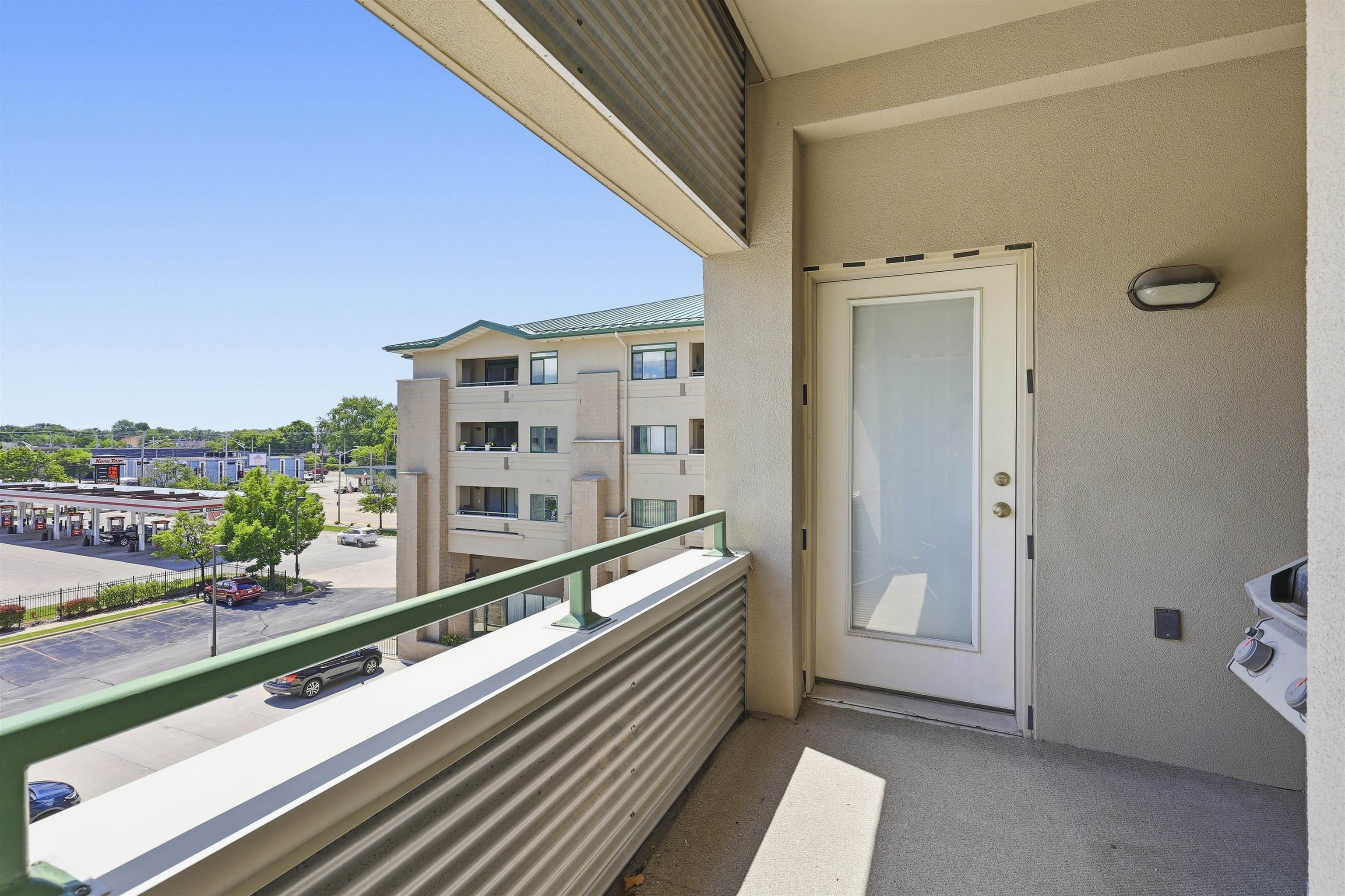 400 North Richmond Street, Unit 431 Appleton, WI 54911 - Photo 8 of 26