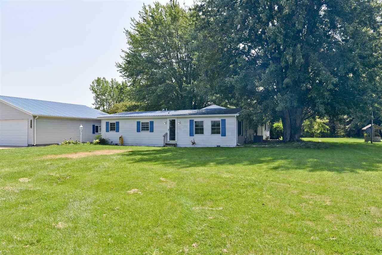 2209 South Nine Mile Road Kawkawlin, MI 48631 - Photo 1 of 27