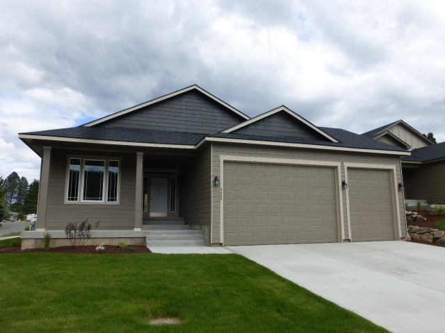 4409 South Willow Road Spokane Valley, WA 99206 - Photo 1 of 20 Gallery Image 1
