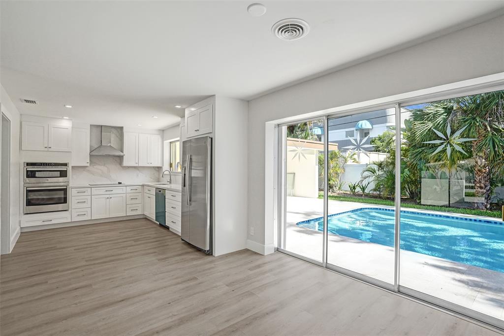 2111 Northeast 35th Street Lighthouse Point, FL 33064 - Photo 12 of 27