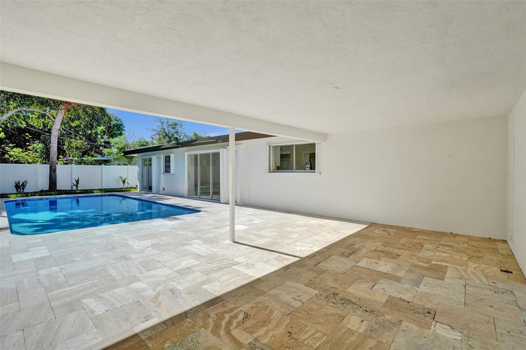 2111 Northeast 35th Street Lighthouse Point, FL 33064 - Photo 23 of 27