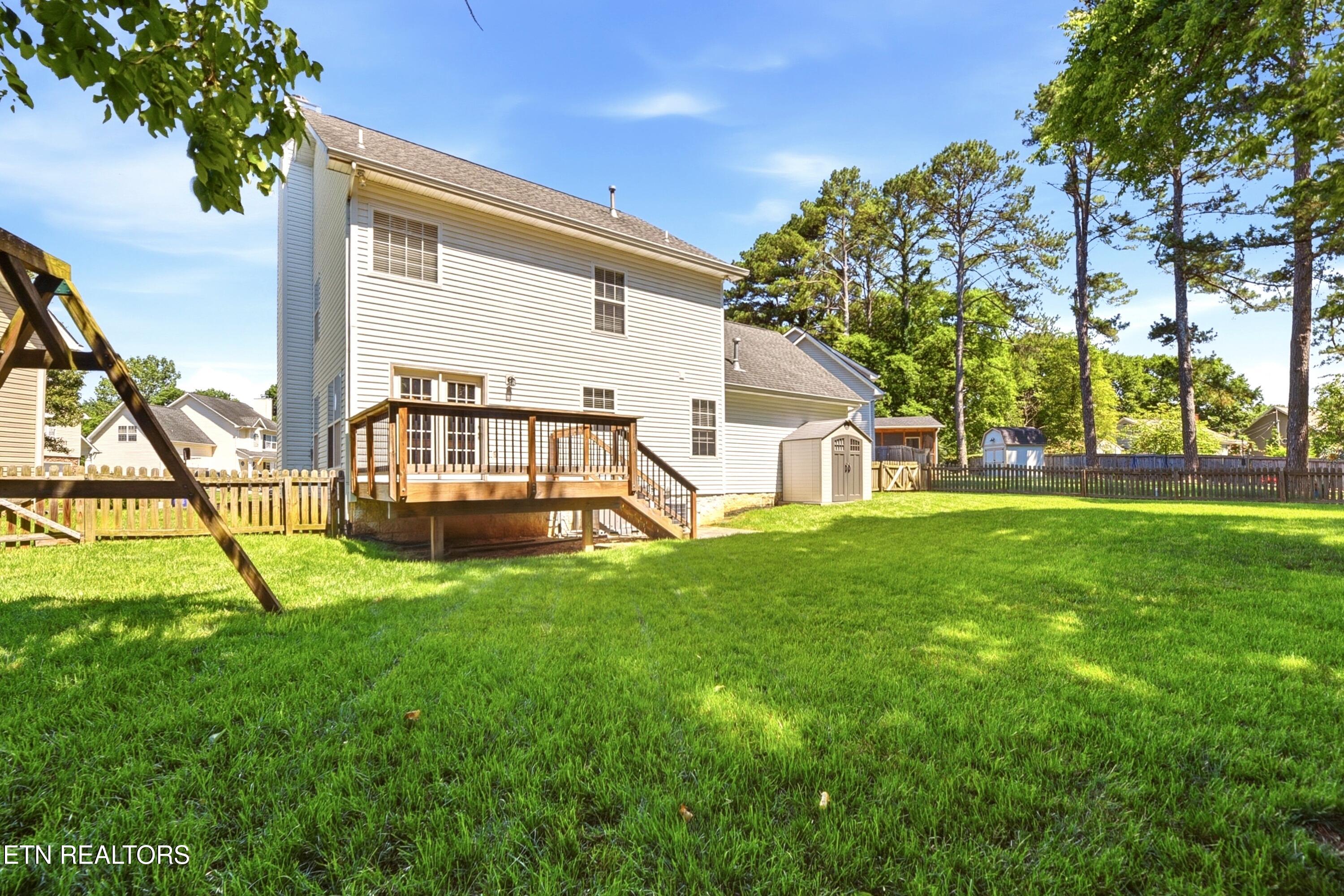 952 Station View Road Knoxville, TN 37919 - Photo 38 of 40 BACKYARD