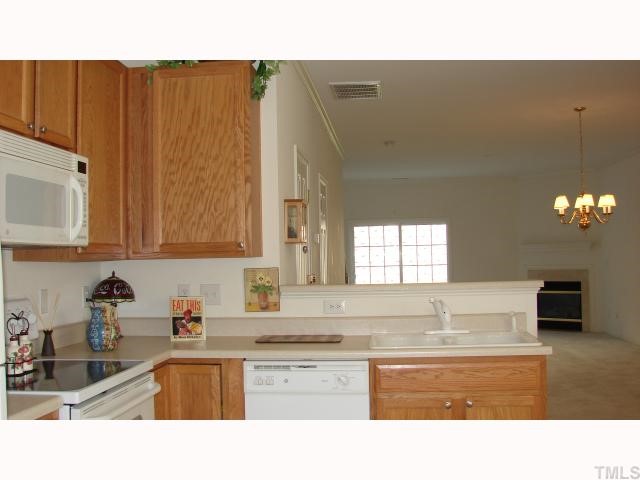 2641 Hamlet Green Drive Raleigh, NC 27614 - Photo 5 of 12