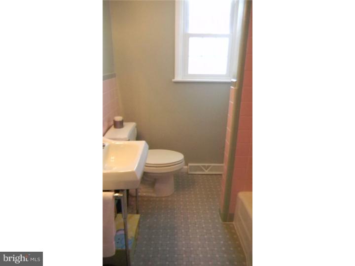 1657 Alba Road Willow Grove, PA 19090 - Photo 17 of 25 Bathroom