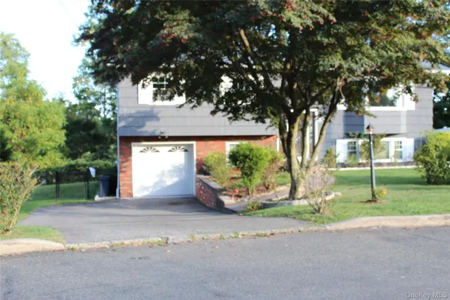 $709,500 | 39 Greywood Drive, Orangeburg, NY 10962