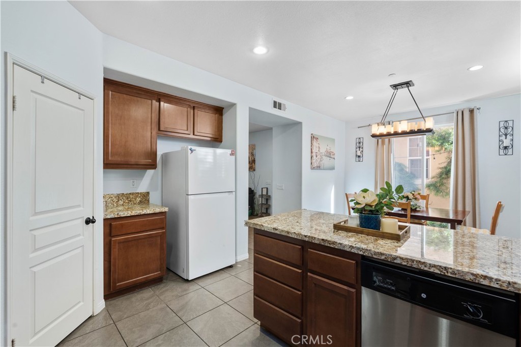 4231 Vía Morgana Davis Montclair, CA 91763 - Photo 15 of 39