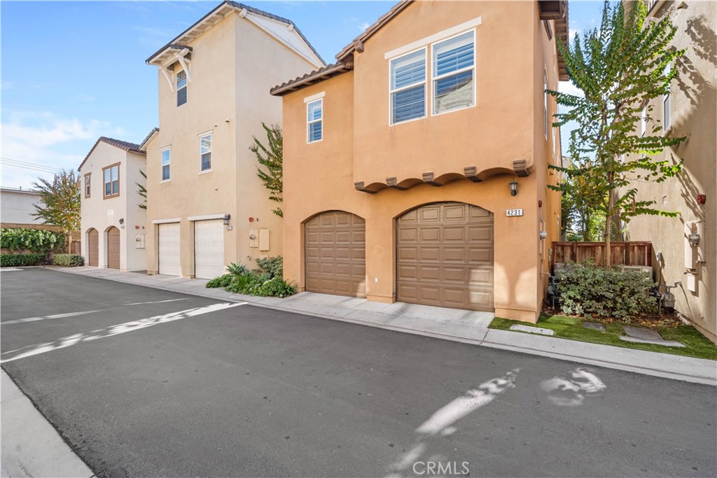 4231 Vía Morgana Davis Montclair, CA 91763 - Photo 3 of 39