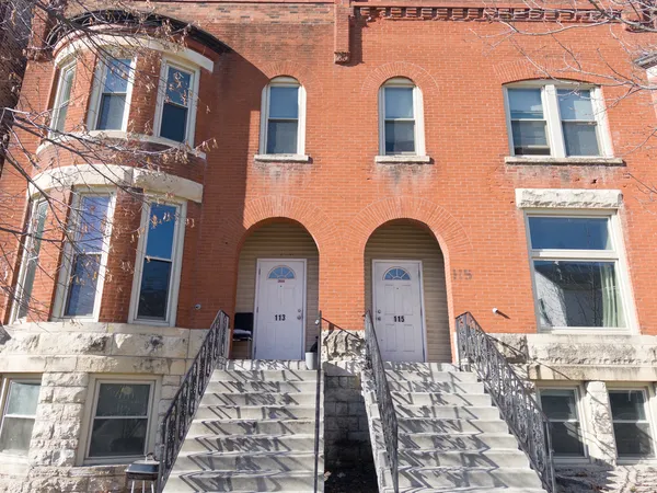$1,250 | 113 North Hickory Street, Unit A, Joliet, IL 60435