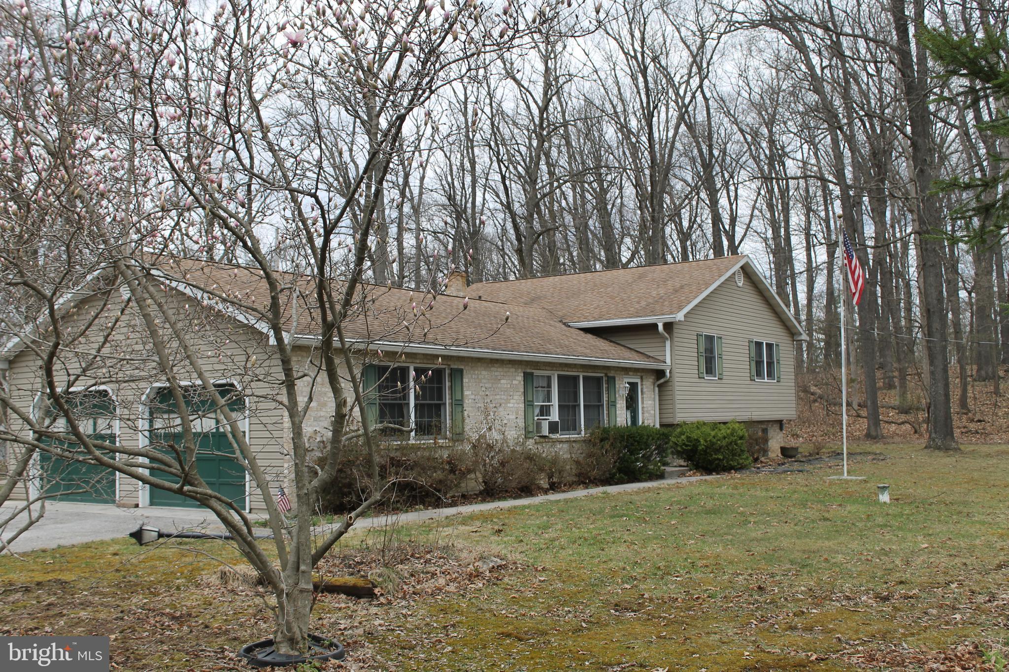 107 Hoffman Road Gettysburg, PA 17325 - Photo 2 of 20