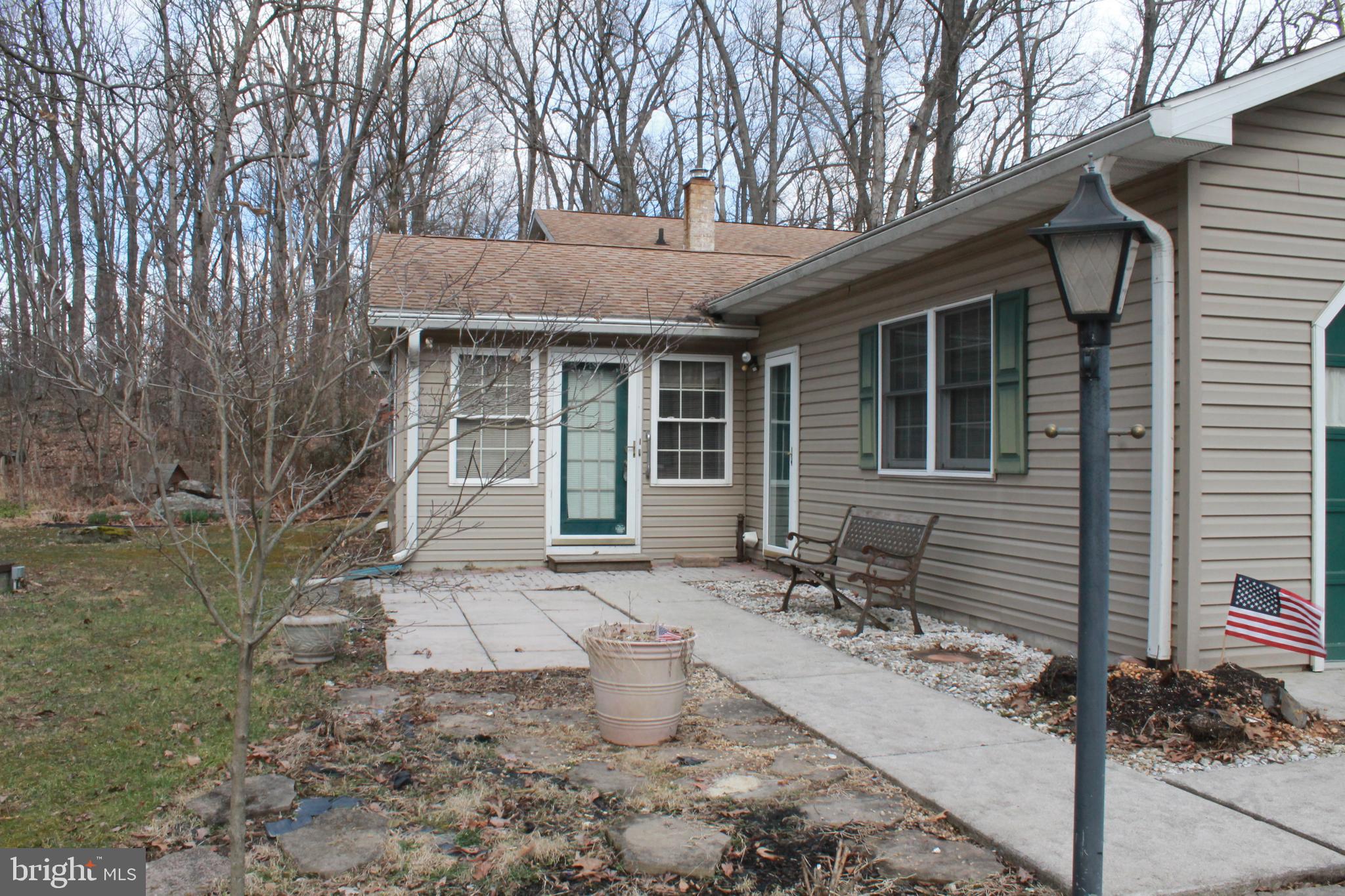 107 Hoffman Road Gettysburg, PA 17325 - Photo 5 of 20