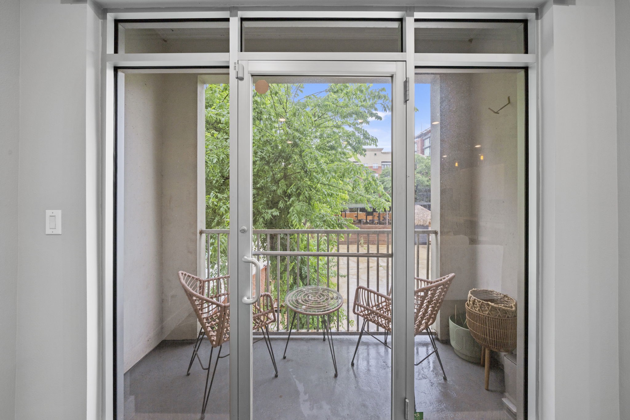 207 Pierce Street, Unit 209 Houston, TX 77002 - Photo 12 of 13 a balcony view with a outdoor space