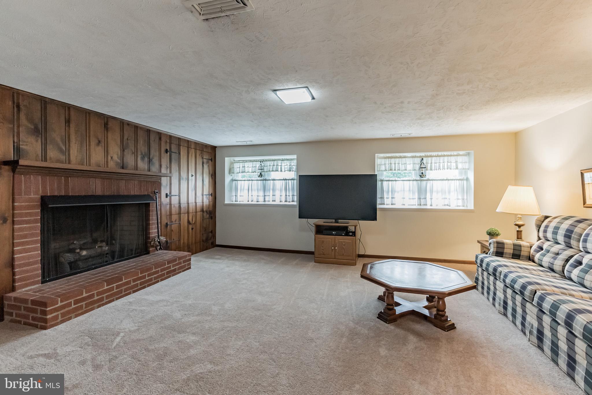 1016 Birch Road Warminster, PA 18974 - Photo 16 of 30
