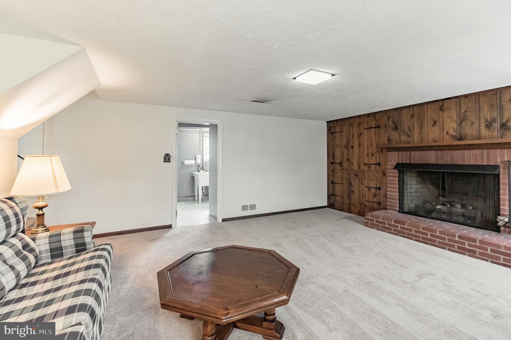 1016 Birch Road Warminster, PA 18974 - Photo 18 of 30