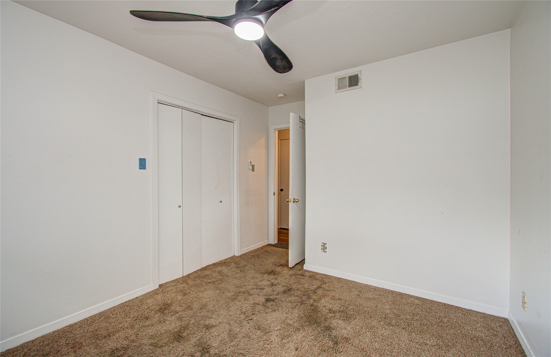 1710 West 11th Street Freeport, TX 77541 - Photo 28 of 34 a view of room