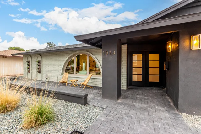 $865,000 | 1023 East Watson Drive, Tempe, AZ 85283