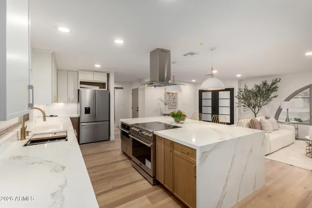 $865,000 | 1023 East Watson Drive, Tempe, AZ 85283