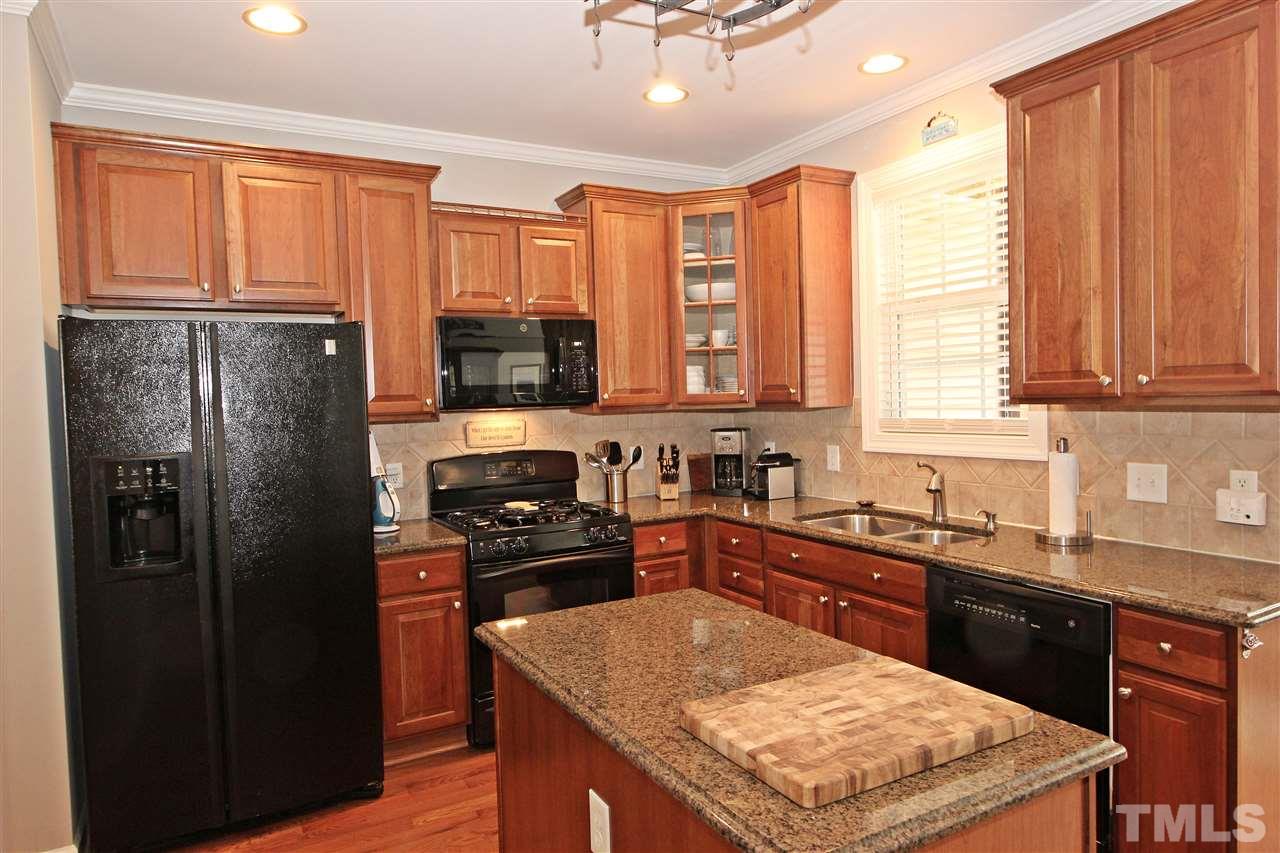 3521 Edgemont Drive Raleigh, NC 27612 - Photo 11 of 27 Gallery Image 11