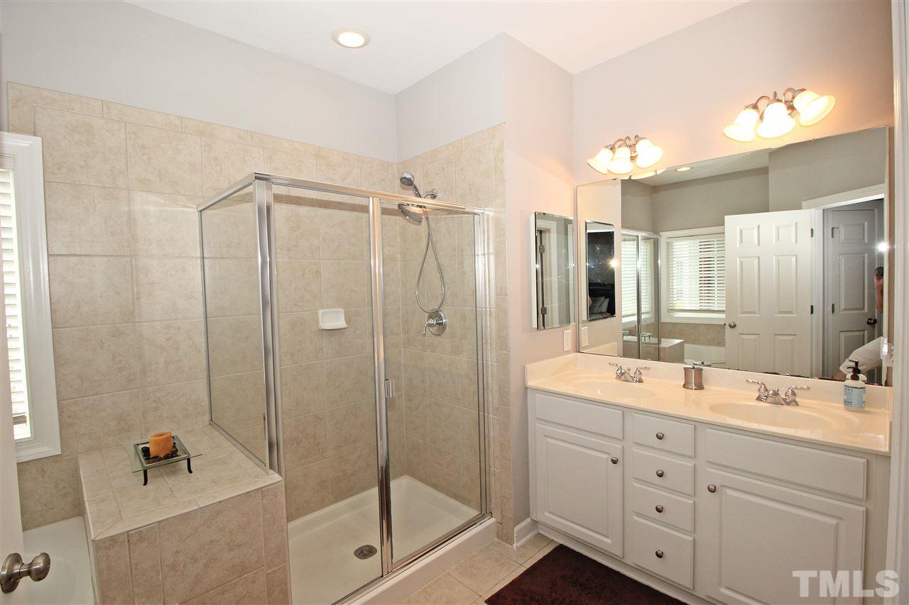3521 Edgemont Drive Raleigh, NC 27612 - Photo 19 of 27 Gallery Image 19